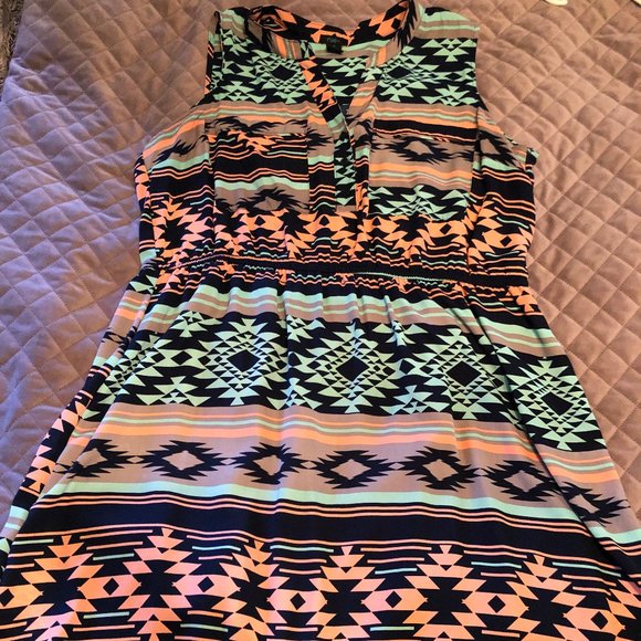 Aztec Pattern Dress - Picture 3 of 5